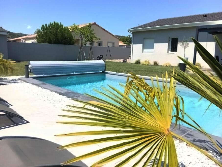 Chambre & Sdb Privee Avec Piscine En Bord De Via Rhona Sarras 外观 照片